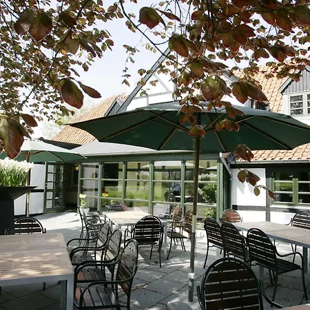 The Hotel 3*